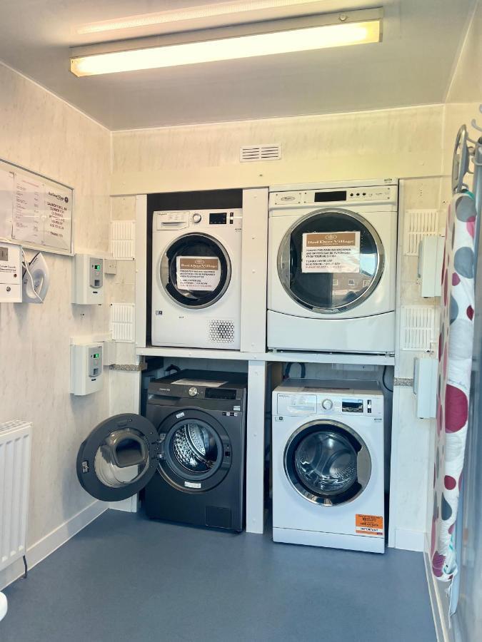 3 Bedroom Self Catering Static Caravan Stepps Bagian luar foto